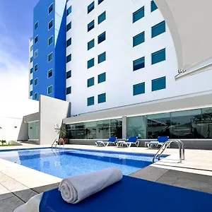 **** Hotel Express Mérida, An Ihg México